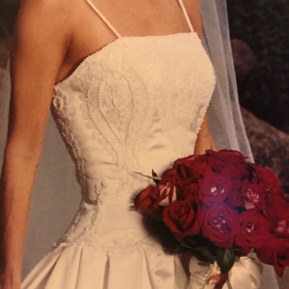 Elegant wedding gown